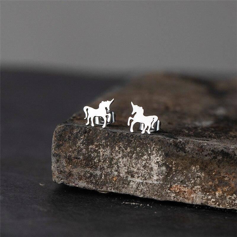 Boucles d'Oreilles Licorne clou d'oreille - Une Licorne
