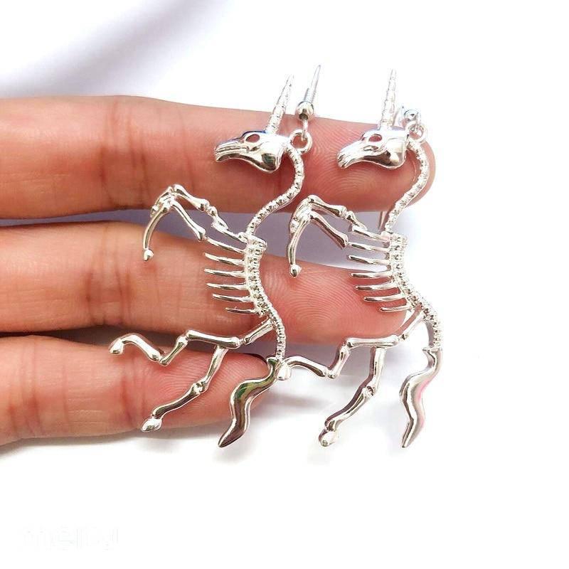 Boucles d'Oreilles Licorne<br> Squelette - Une Licorne