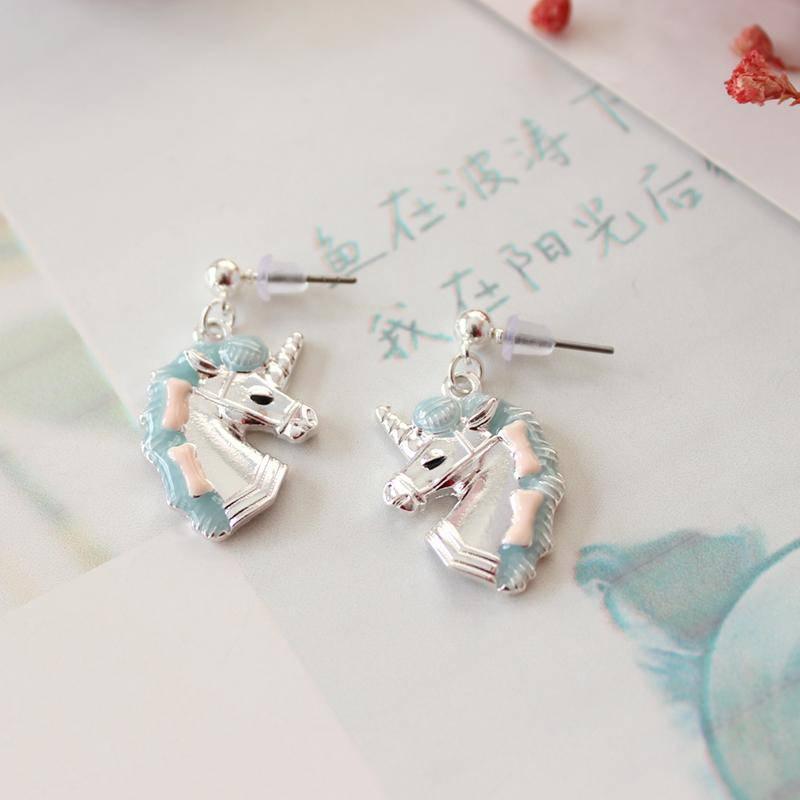 Boucles d'Oreilles Licorne<br> Titane - Une Licorne