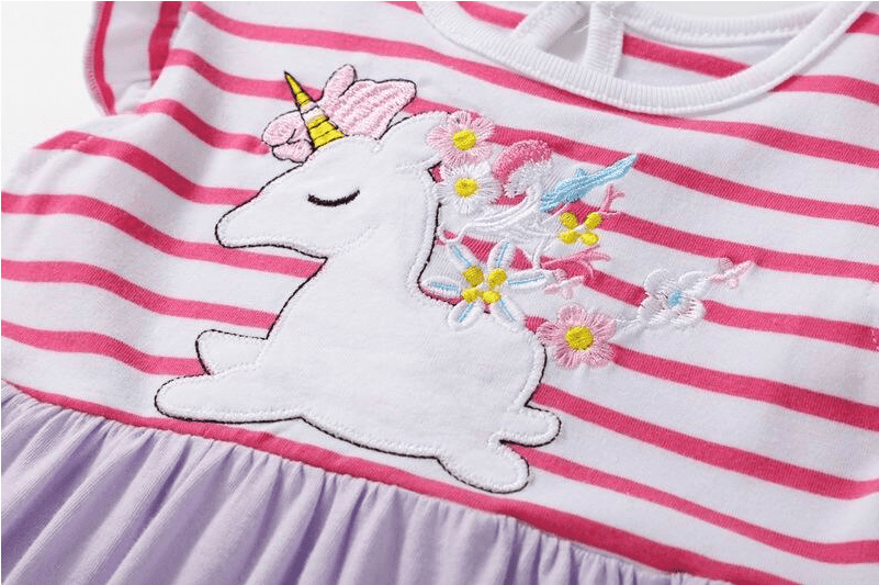 Robe Licorne Brodée - Une Licorne